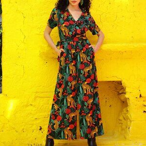 America and Beyond Jaguar Paradise Black Animal Print Jumpsuit Size L